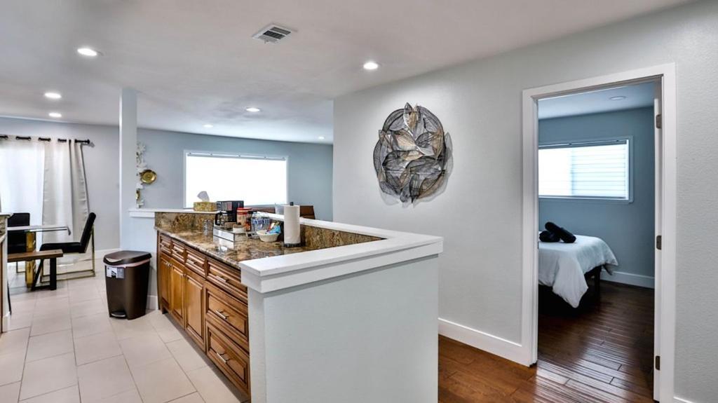 H&H Modern Lux 4Bd 1 King Suite 3 Queen Socal Disney Westminster Exterior foto